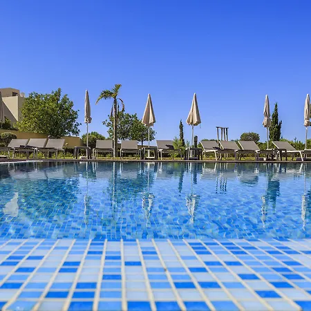 Resort Laguna -