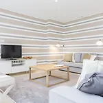 Laguna - 4*