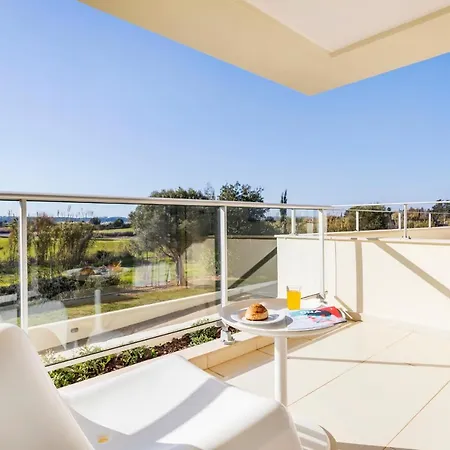 Resort Laguna - 4*