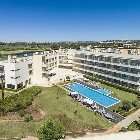 Resort Laguna - 4*