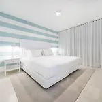 Laguna - 4*